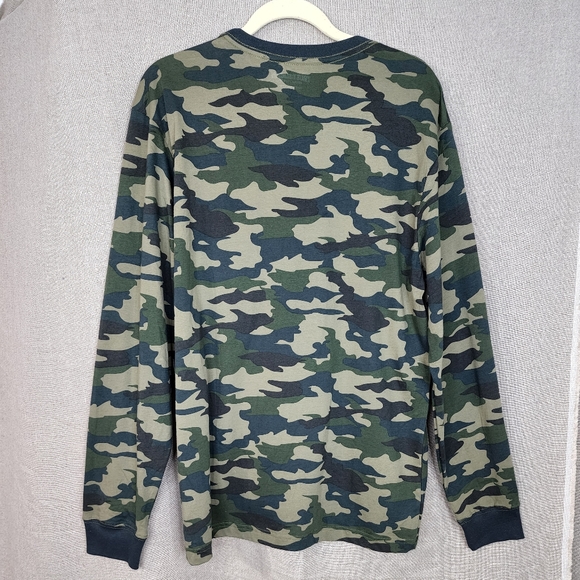 True Religion shirts size 2X-Large Long spleeves color camouflage - Picture 4 of 8